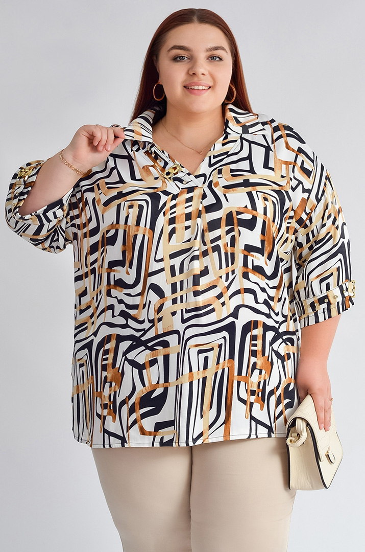 Блуза атласна з геометричним принтом великих розмірів