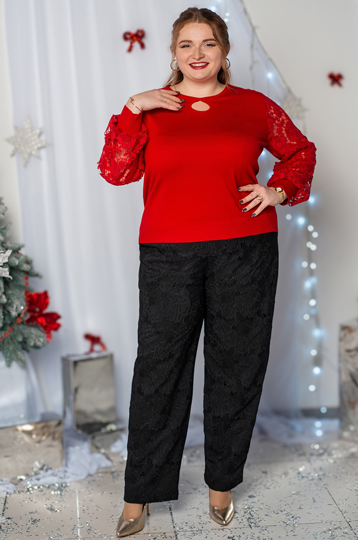 Блуза з мереживом і декоративною «крапелькою» великих розмірів