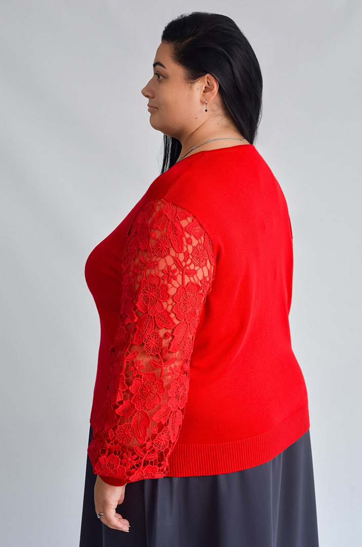 Блуза з мереживом і декоративною «крапелькою» великих розмірів