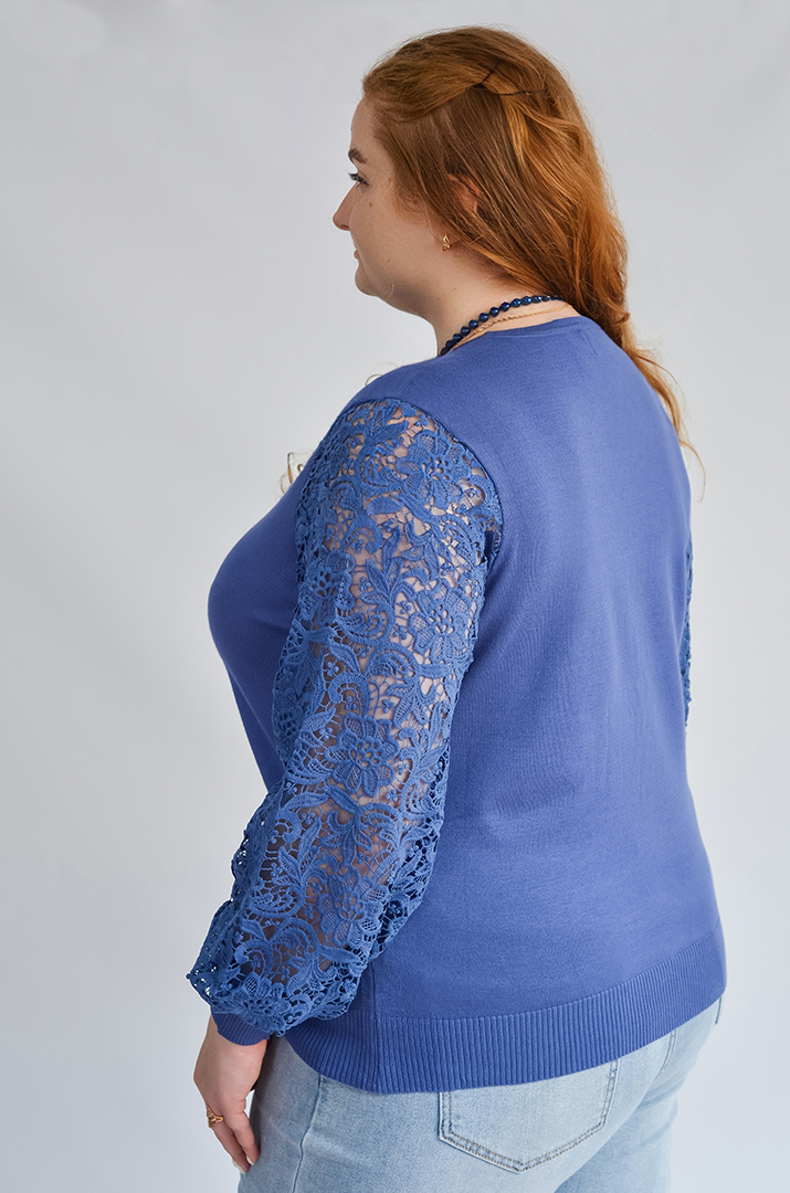Елегантна блуза з квітковим мереживом великих розмірів