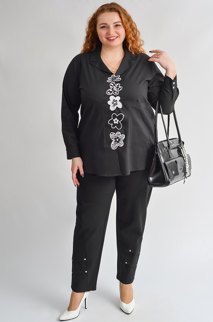 Блуза довга з квітковою аплікацією великих розмірів