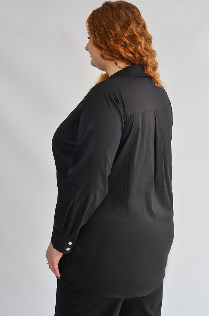 Блуза довга з квітковою аплікацією великих розмірів