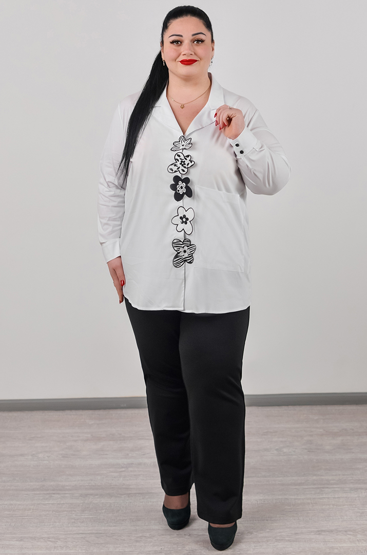 Блуза довга з квітковою аплікацією великих розмірів