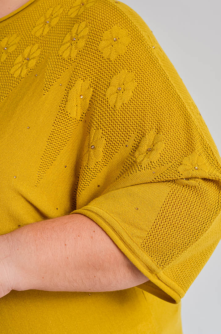 Блуза з дрібною в’язкою і квітковим візерунком великих розмірів