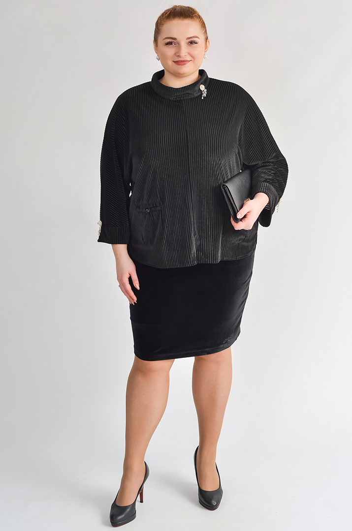 Елегантна блуза з вельвету з акцентними деталями великих розмірів