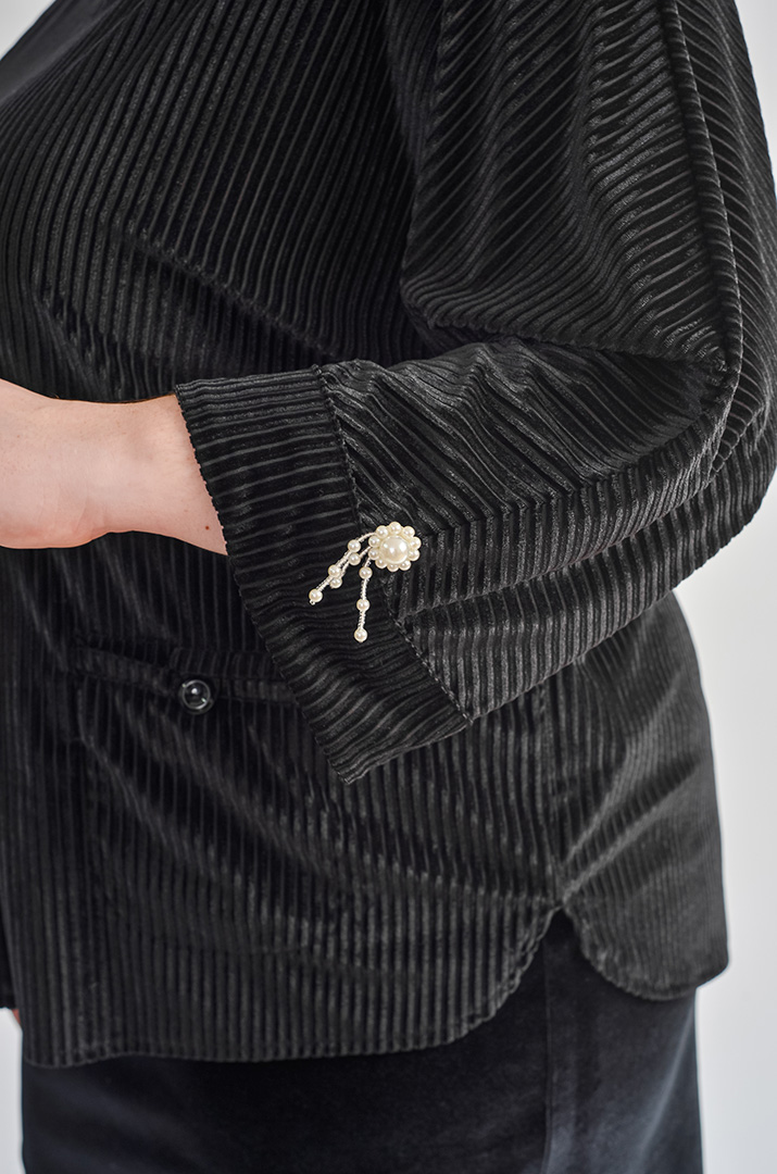 Елегантна блуза з вельвету з акцентними деталями великих розмірів