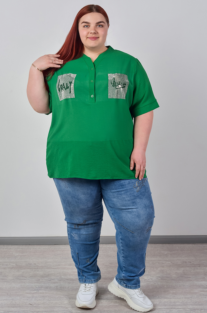 Блуза з фактурної жатої тканини та зі стразами великих розмірів