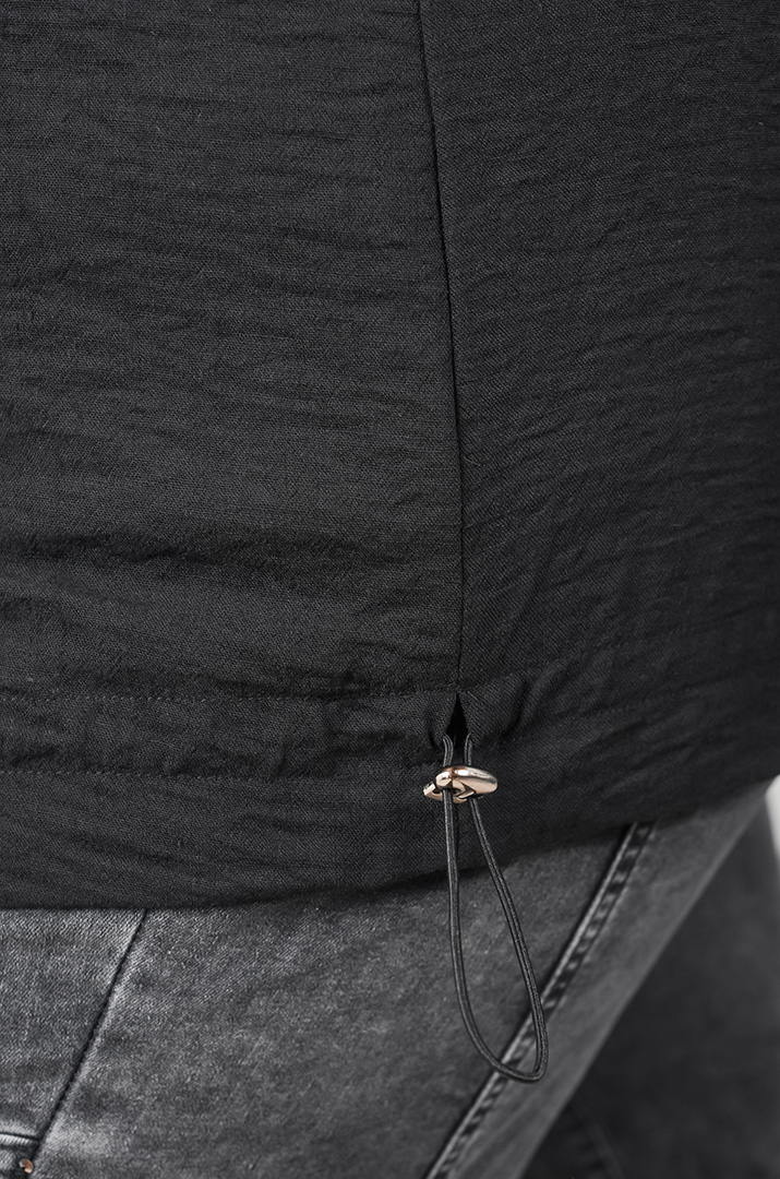 Блуза довга з квітковим мотивом та камінцями великих розмірів