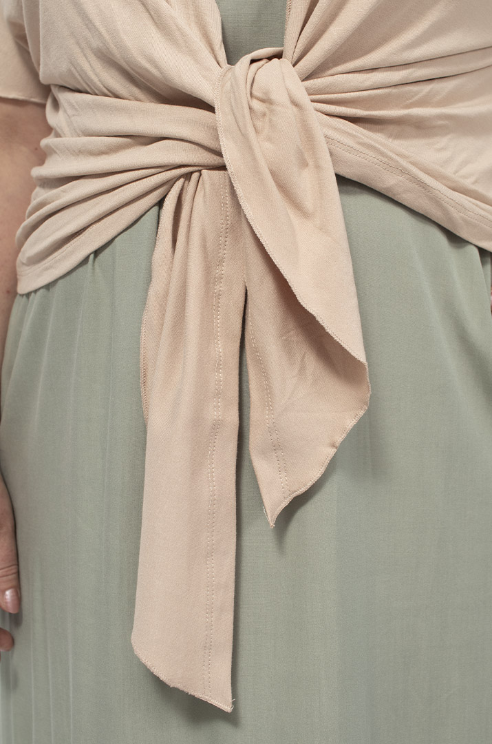 Болеро однотонне трикотажне в кольорах батал