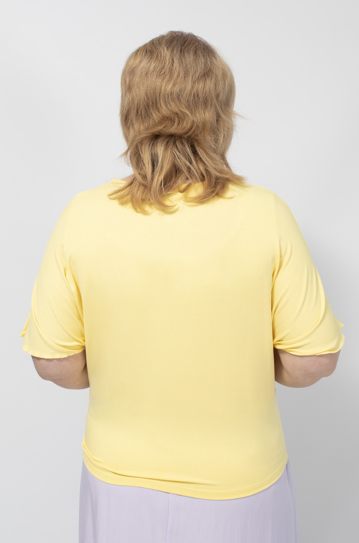 Болеро однотонне трикотажне в кольорах батал