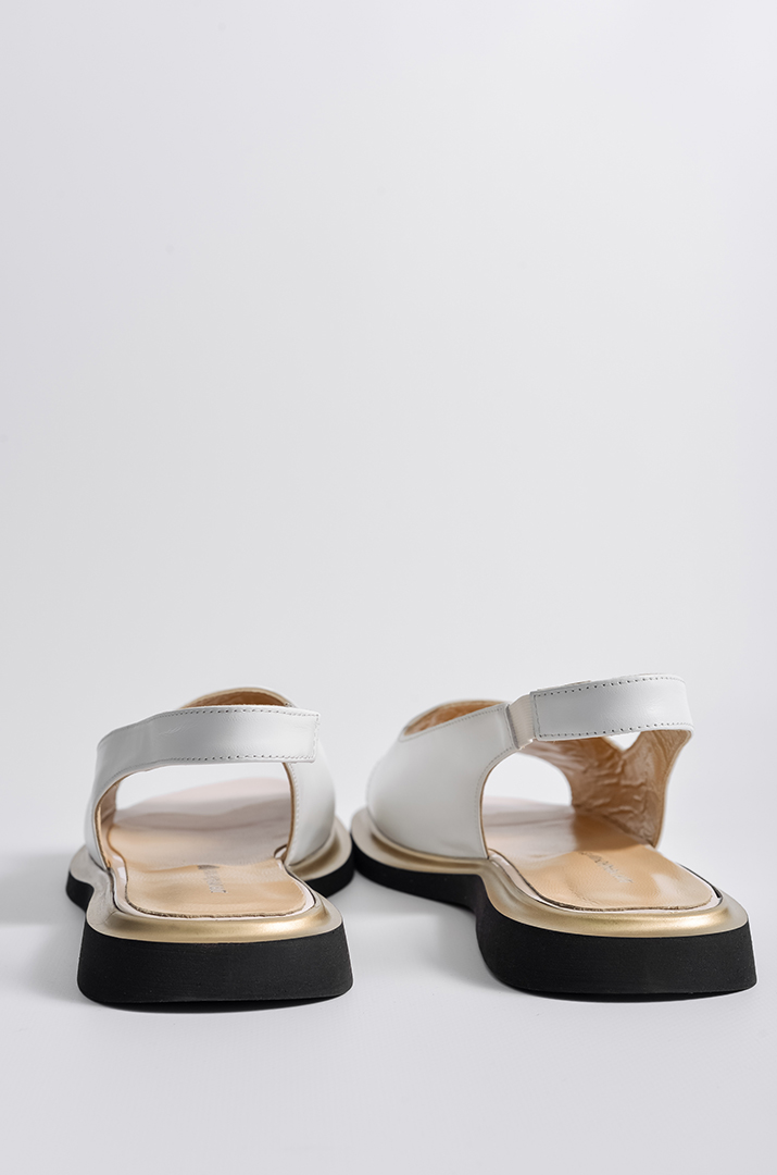 Босоніжки білі з прикрасою великих розмірів