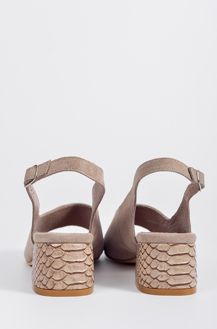 Босоніжки замшеві на лускатих підборах великих розмірів