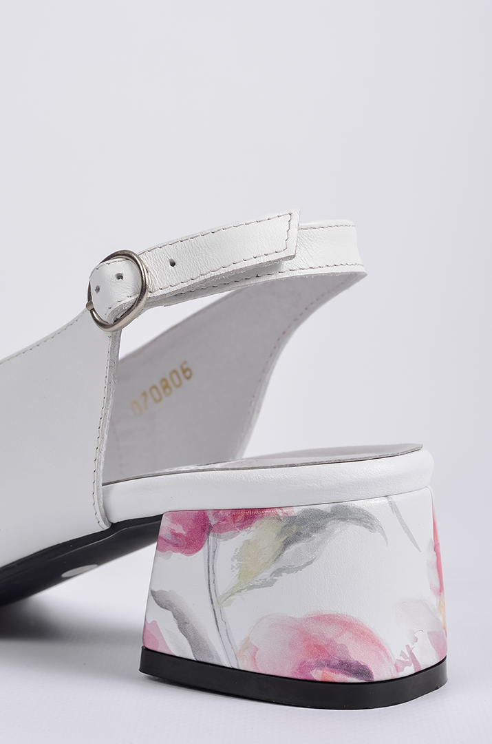 Босоніжки білі з квітковим принтом на підборах великих розмірів