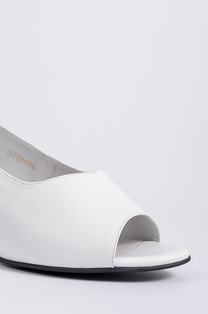 Босоніжки білі з квітковим принтом на підборах великих розмірів