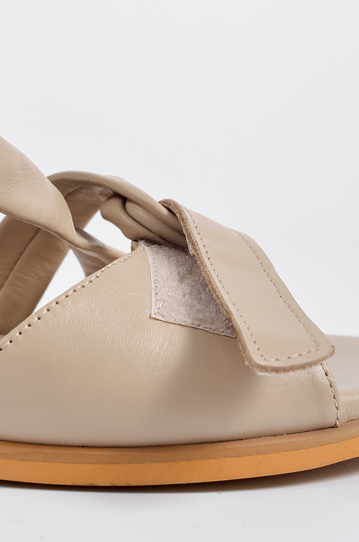 Босоніжки бежеві на дуже широкі повні ніжки великих розмірів