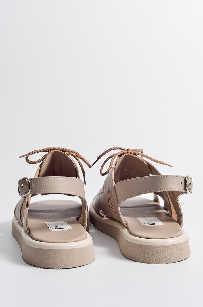 Босоніжки кольору візон на низькій танкетці великих розмірів