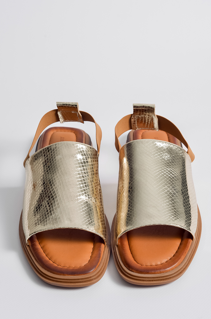 Босоніжки з глянцевим ефектом великих розмірів