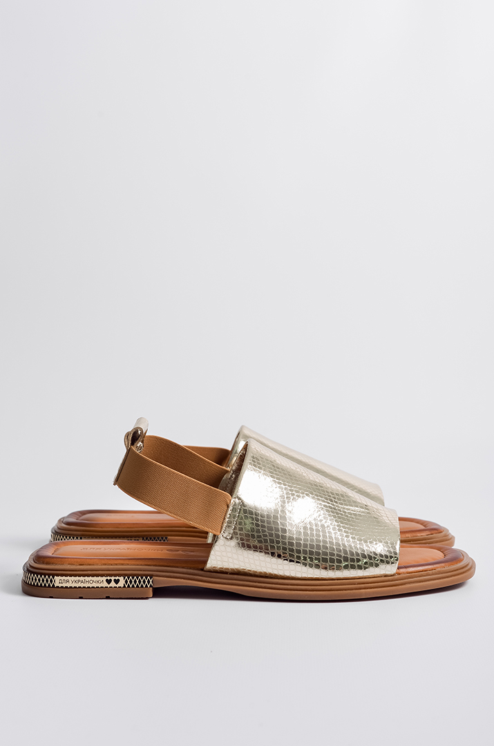 Босоніжки з глянцевим ефектом великих розмірів