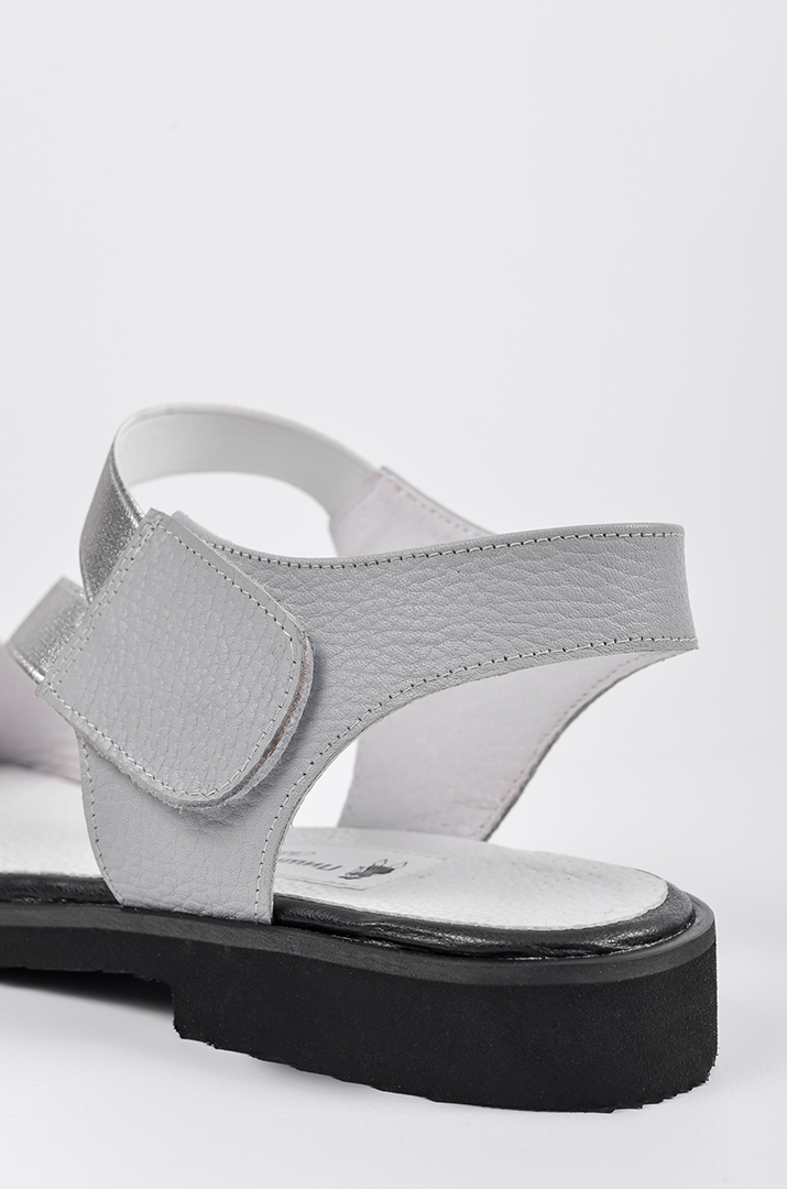 Босоніжки сріблясті з липучками великих розмірів