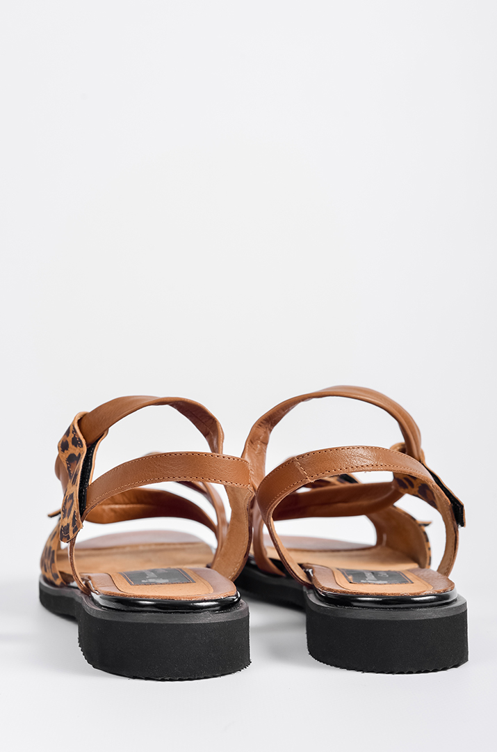 Босоніжки з анімалістичним принтом в коричневому відтінку великих розмірів