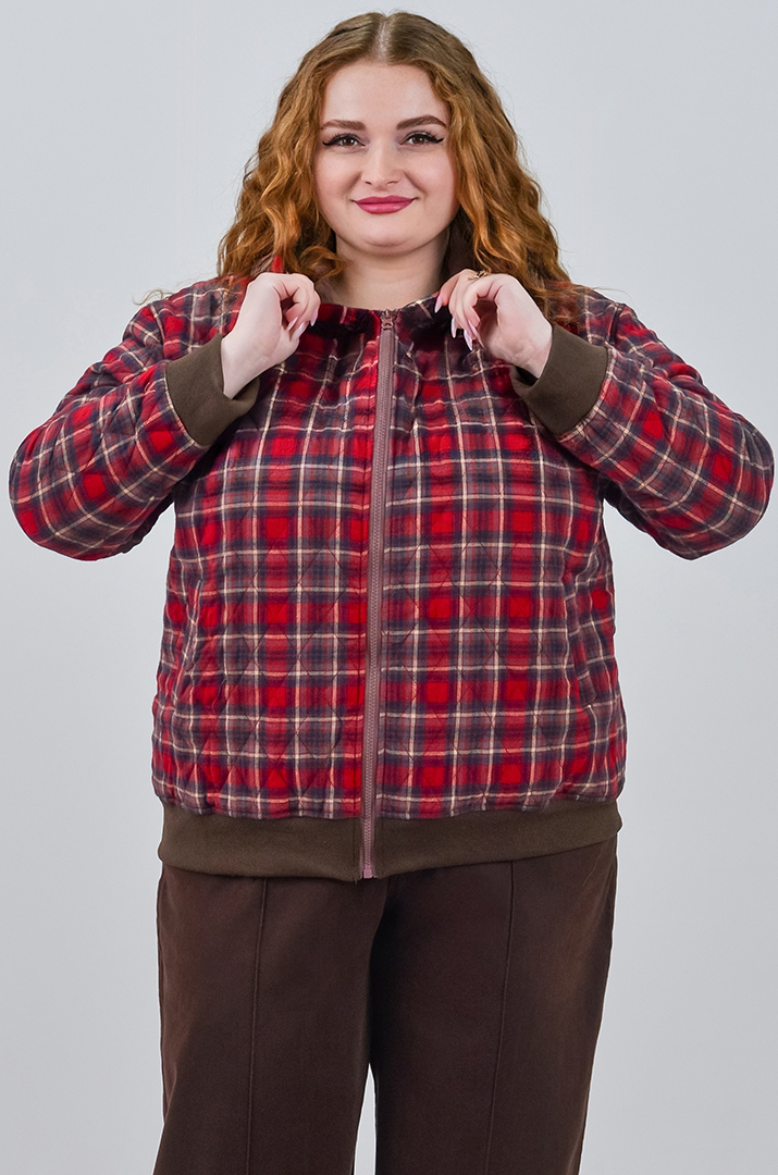 Бомбер з принтом в клітинку та з капюшоном великих розмірів