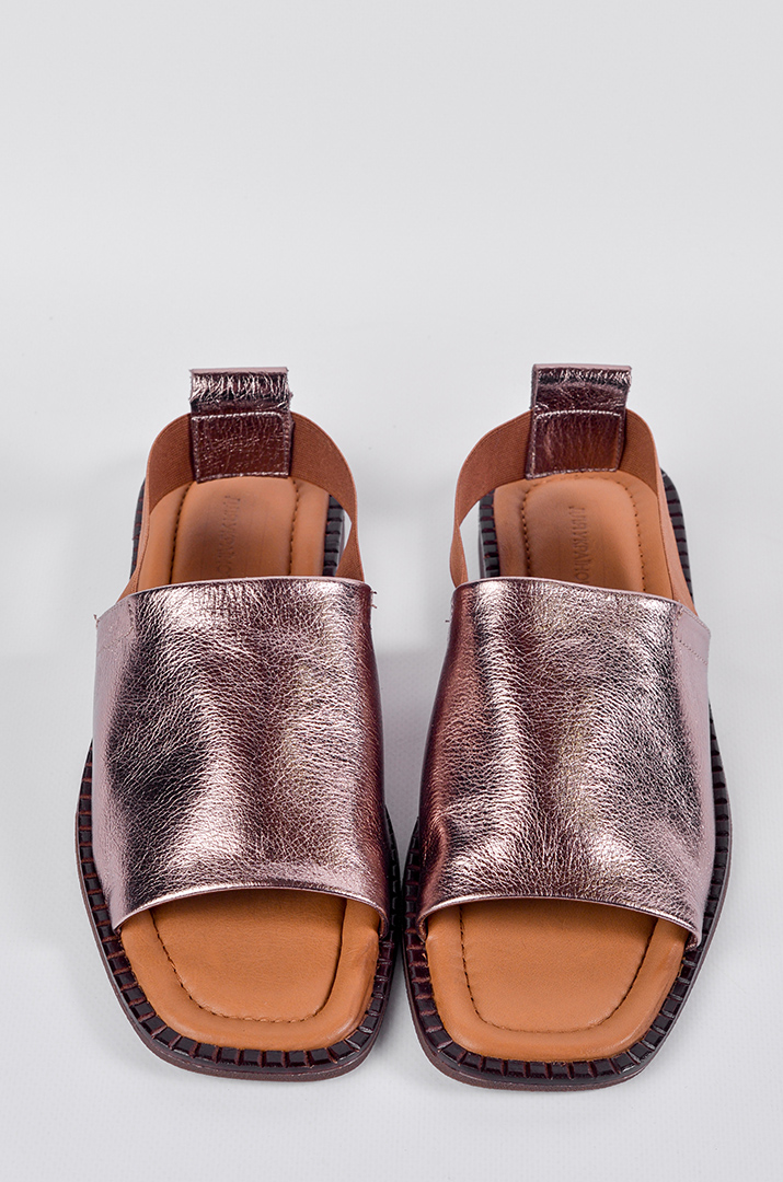 Босоніжки шкіряні в золотистому відтінку великих розмірів