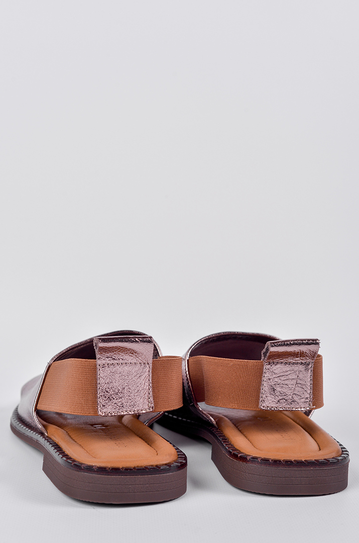 Босоніжки шкіряні в золотистому відтінку великих розмірів