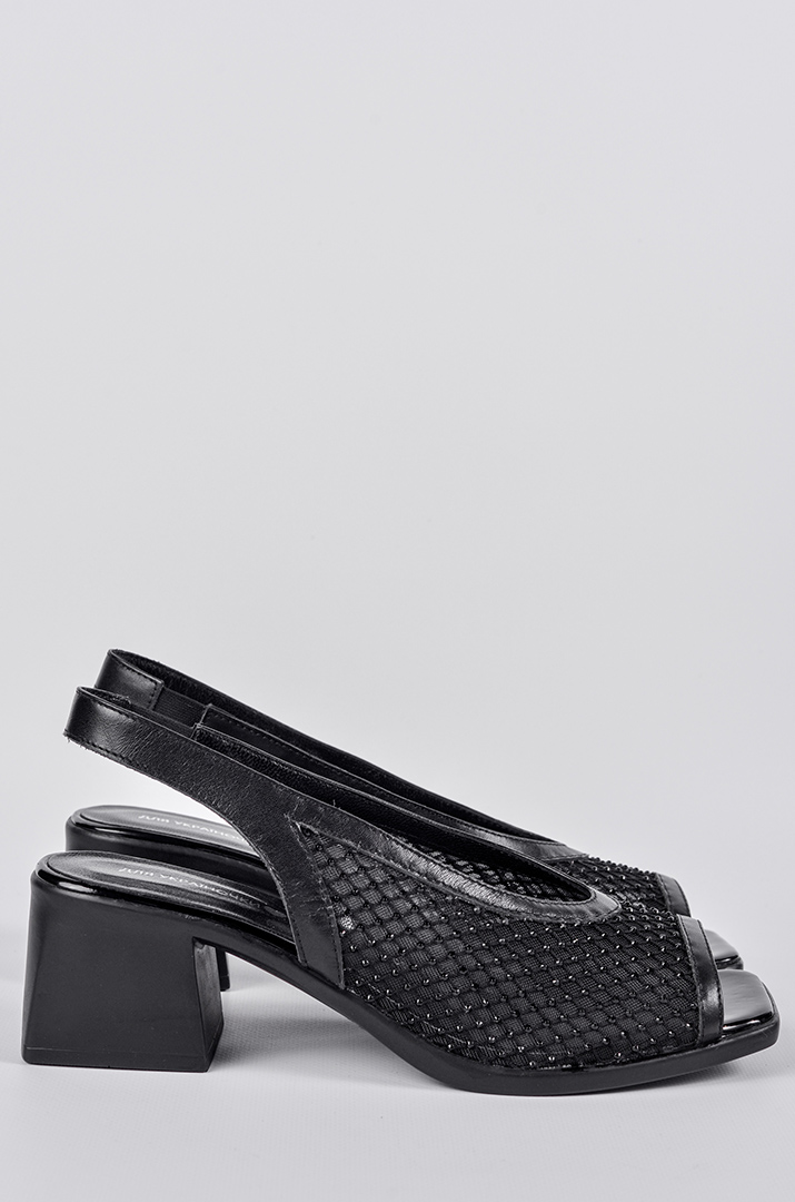 Босоножки с фактурной сеткой и стразами черного цвета больших размеров
