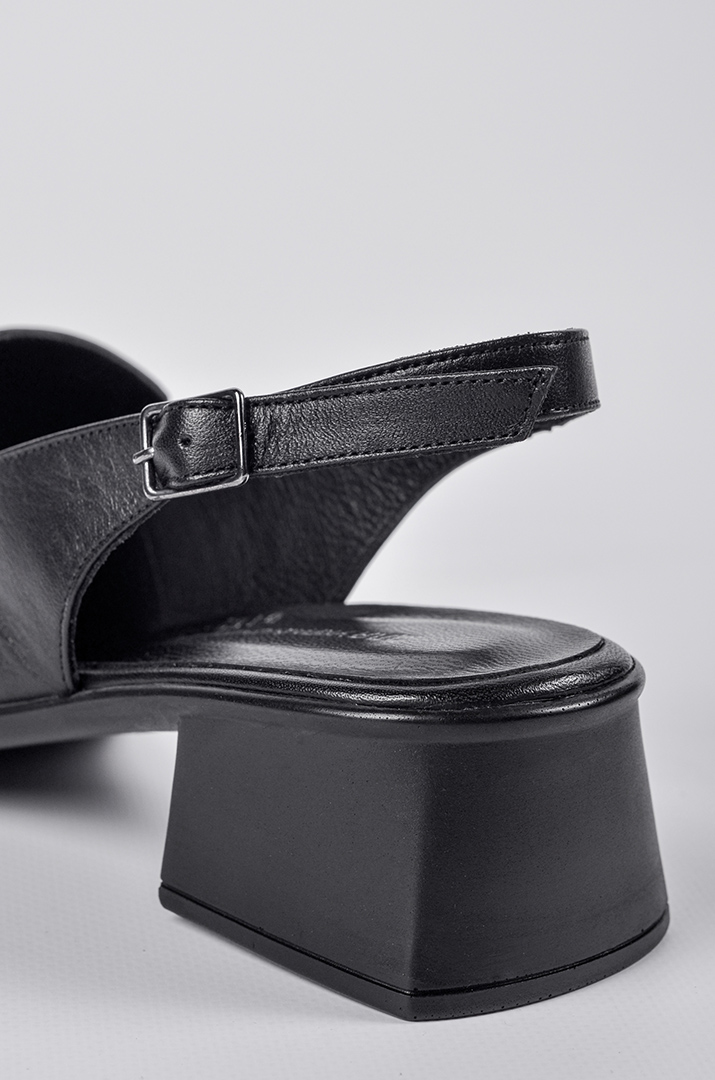 Босоніжки на підборах в чорному кольорі великих розмірів