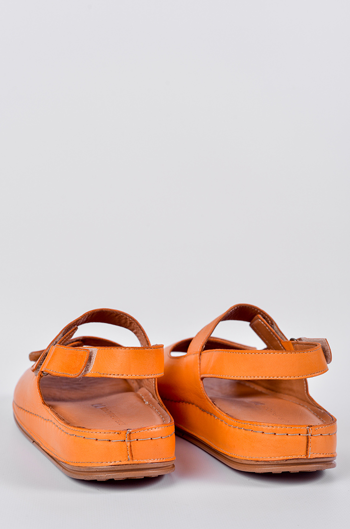 Шкіряні оранжеві босоніжки з фіксацією на липучках великих розмірів