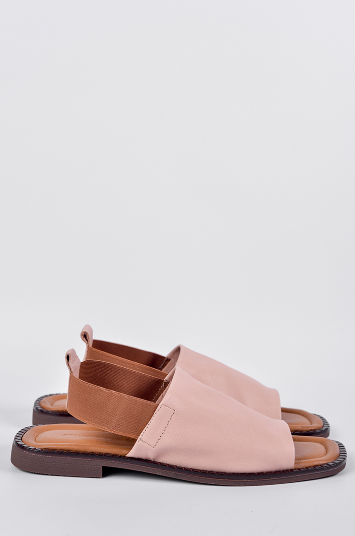 Босоножки кожаные пудрового оттенка больших размеров