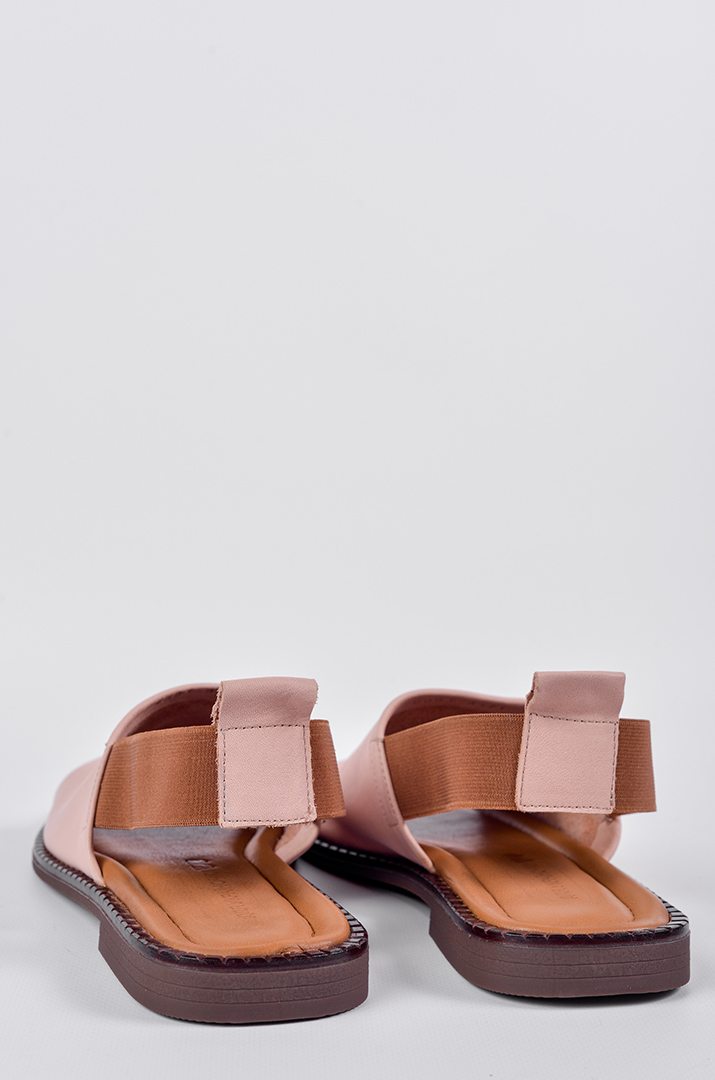 Босоножки кожаные пудрового оттенка больших размеров