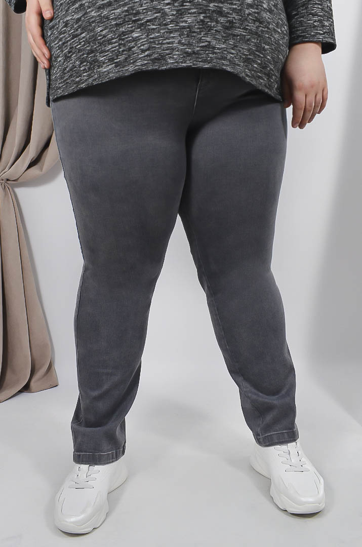 Сірі завужені джинси батал