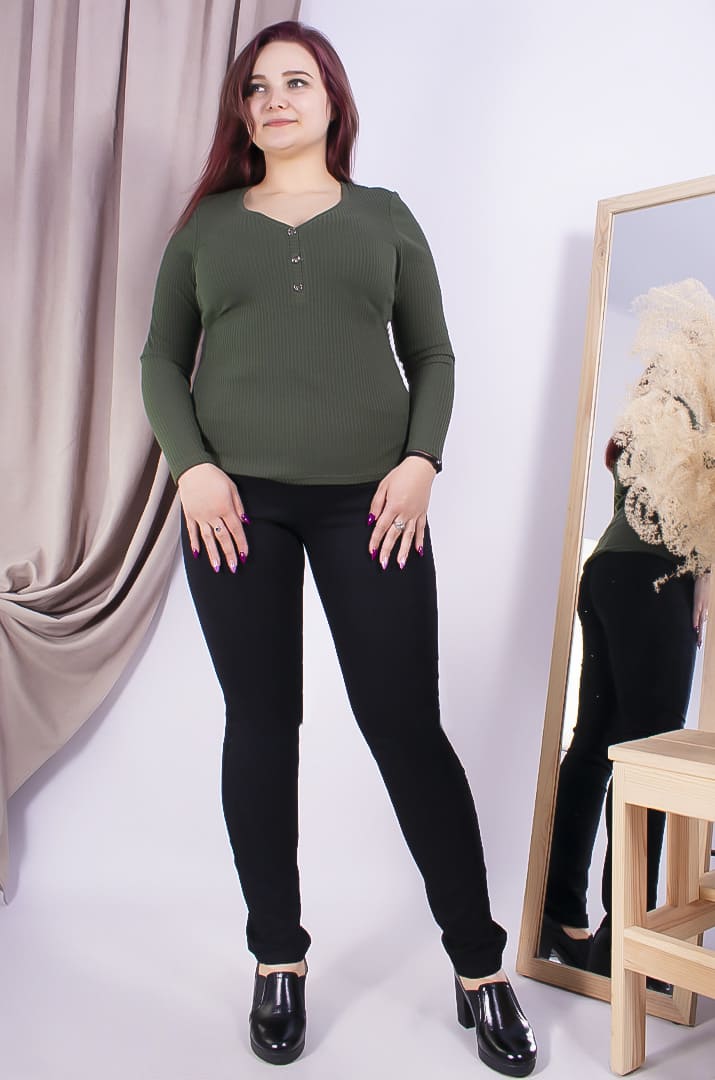 Черные зауженные джинсы батал