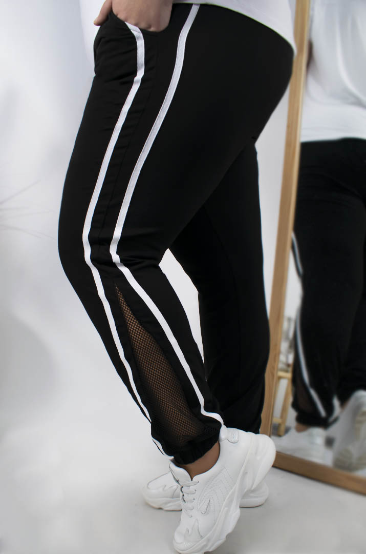 Стильные  зауженные брюки с сеткой супер батал