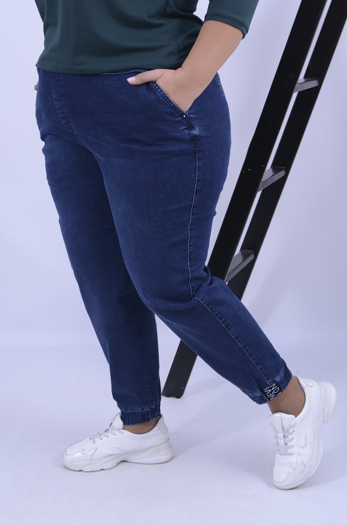 Джинсы зауженные на резинке батал