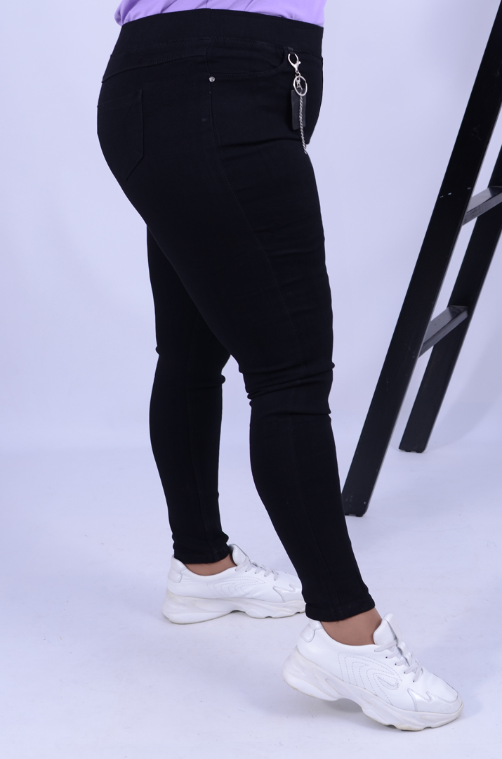 Зручні утеплені джеггінси з прикрасою батал