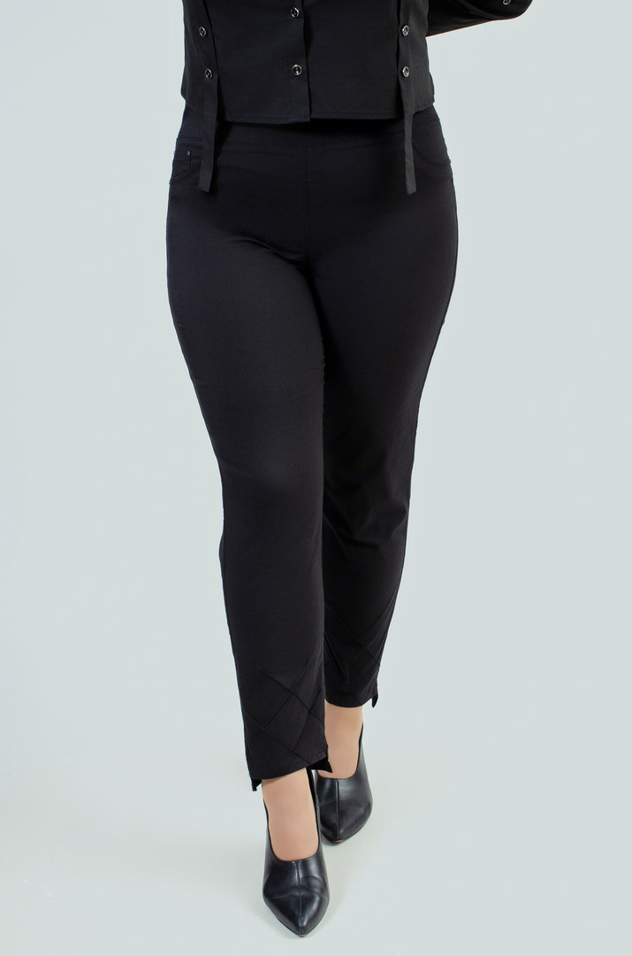 Брюки 7/8 з текстурним візерунком ромб внизу супер батал