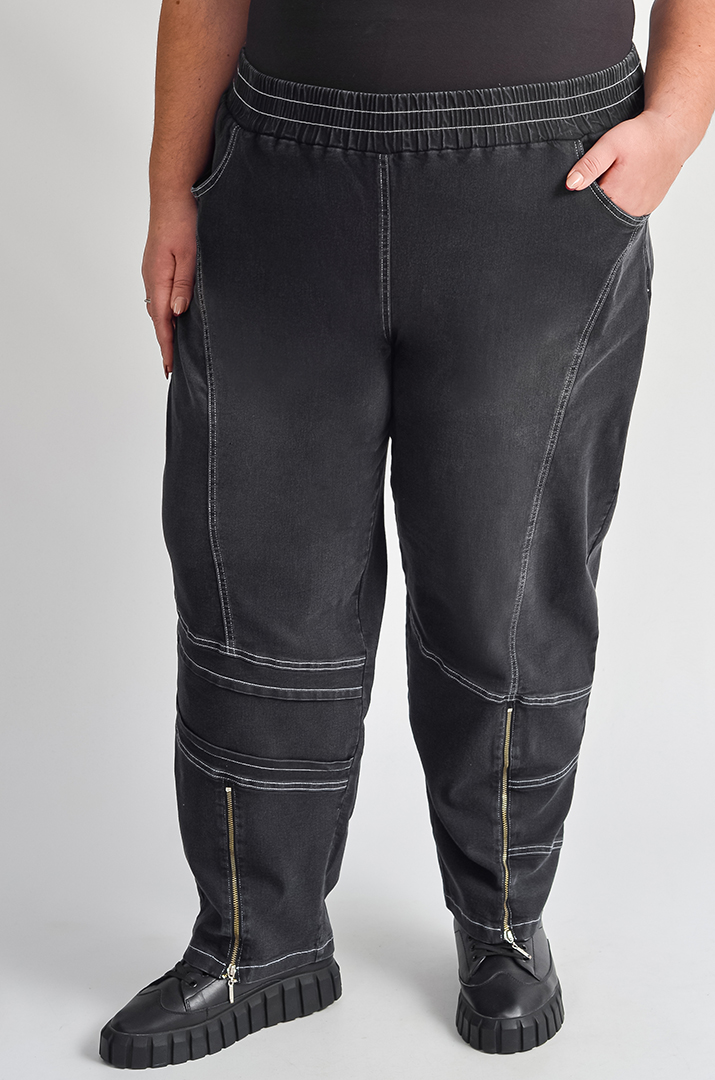 Джинсы бананы с молниями снизу больших размеров