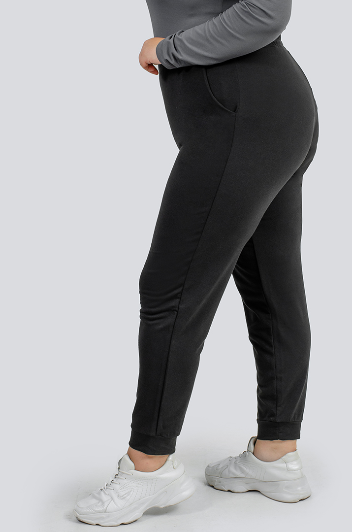 Чорні спортивні брюки з манжетом великих розмірів