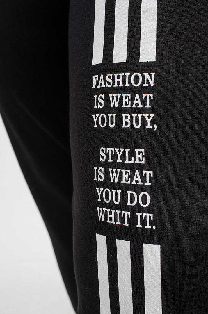 Чорно-білі завужені брюки великих розмірів