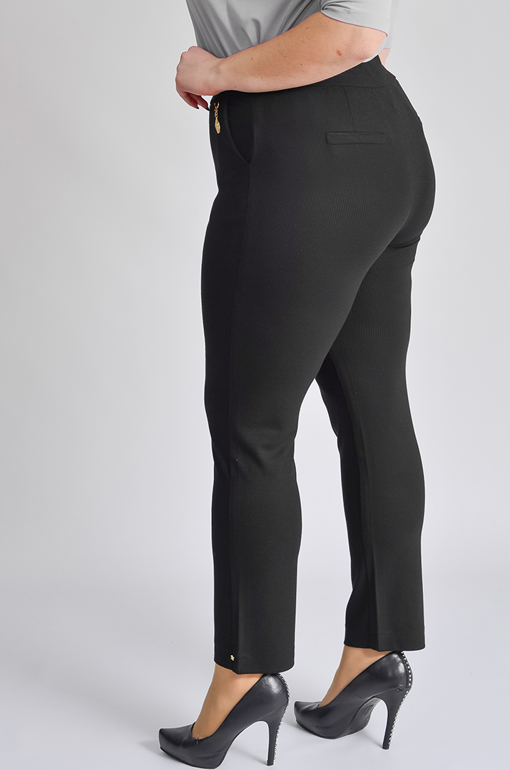 Брюки завужені в рубчик великих розмірів