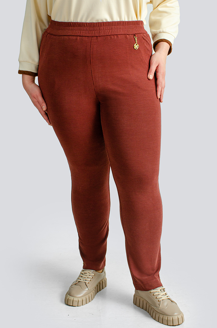 Брюки завужені в рубчик великих розмірів