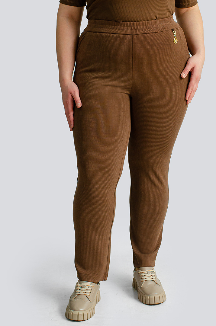 Брюки завужені в рубчик великих розмірів