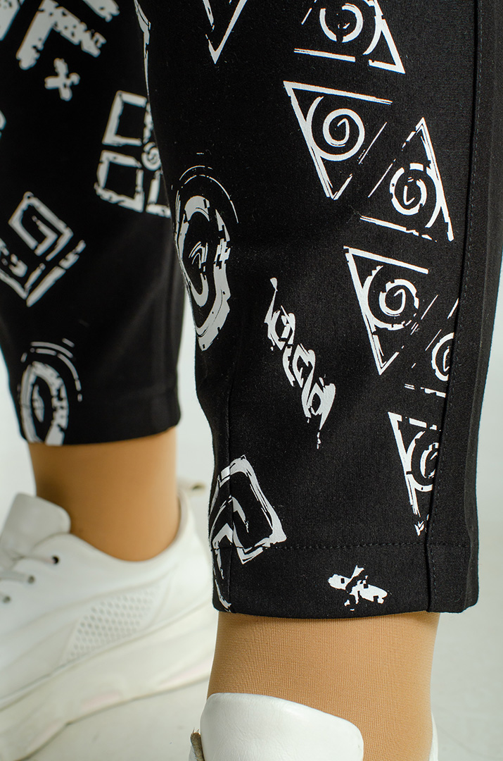 Брюки 7/8 трикотажные в принт больших размеров