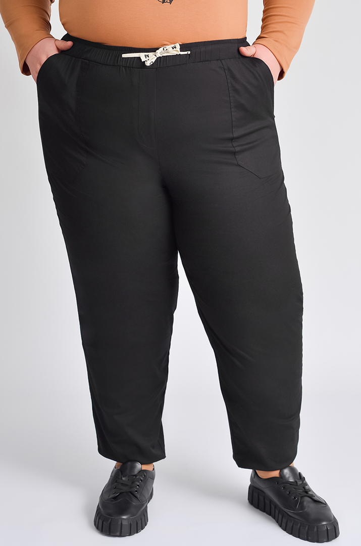 Брюки 7/8 у кольорах чорний та червоний великих розмірів