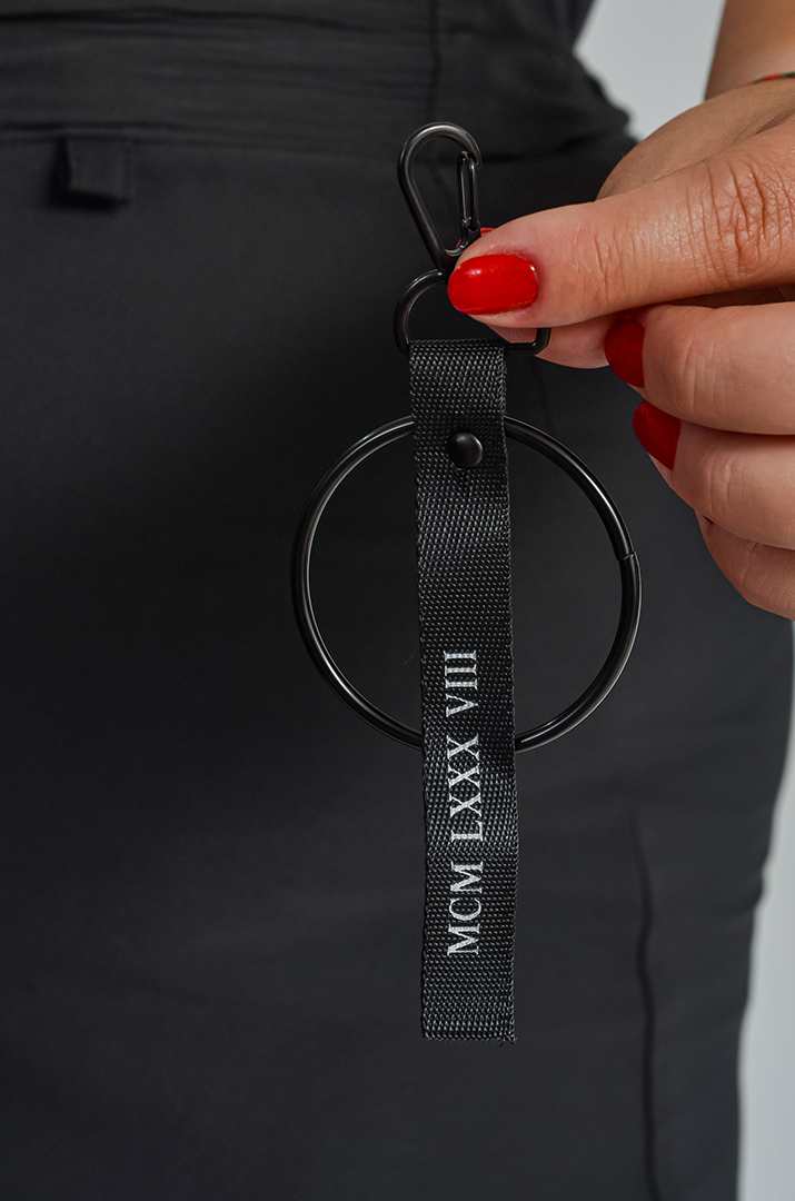 Чорні брюки султанки з прикрасою великих розмірів