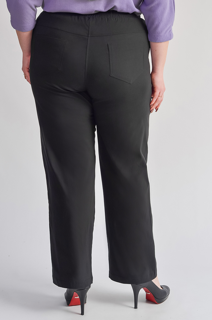 Брюки середні в чорному кольорі великих розмірів
