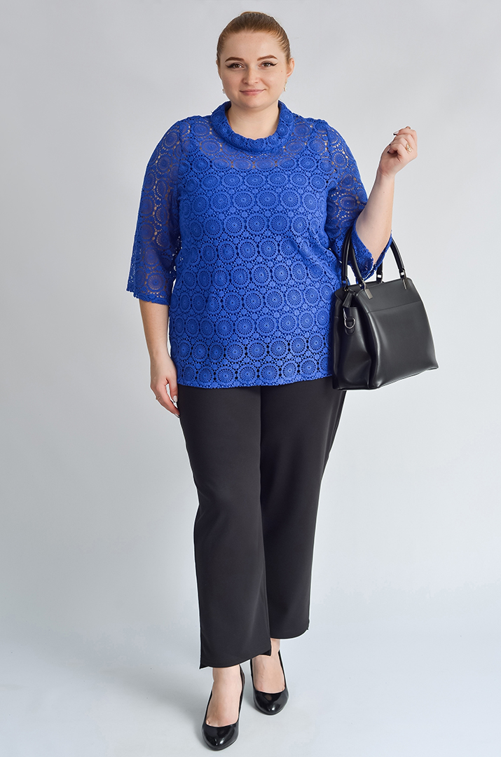 Брюки 7/8 черного цвета с асимметричным низом больших размеров