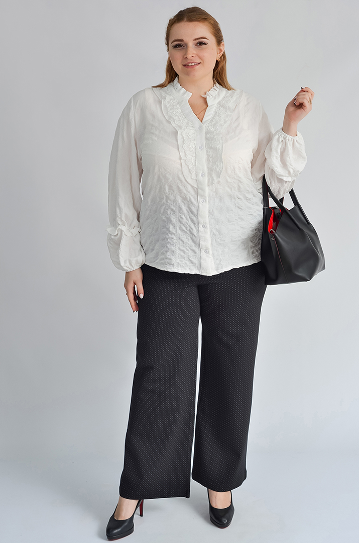 Широкі брюки з декоративним фіксатором на поясі великих розмірів